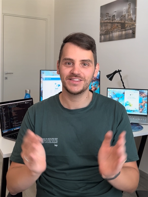 Foto di Giorgio in ufficio